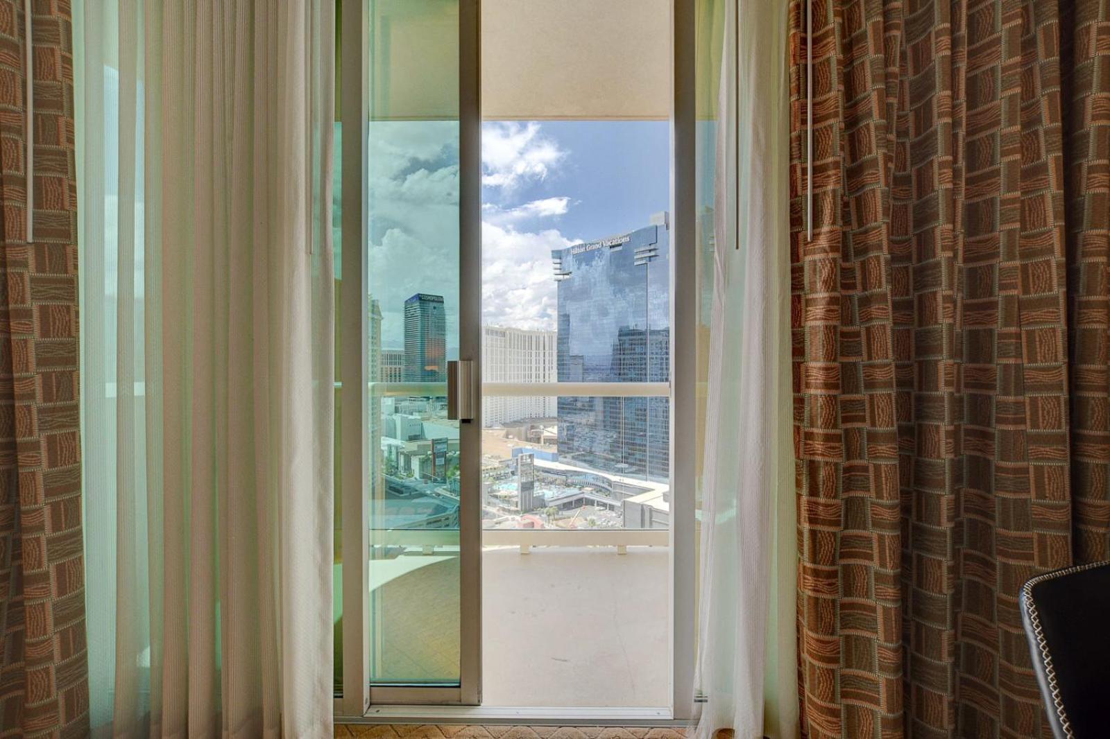 Premium Suite Mgm Signature High Flr Balcony Strip View Las Vegas Exterior photo